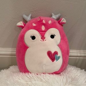 Duchess the fawn squishmallow 8’’ squishmallow.